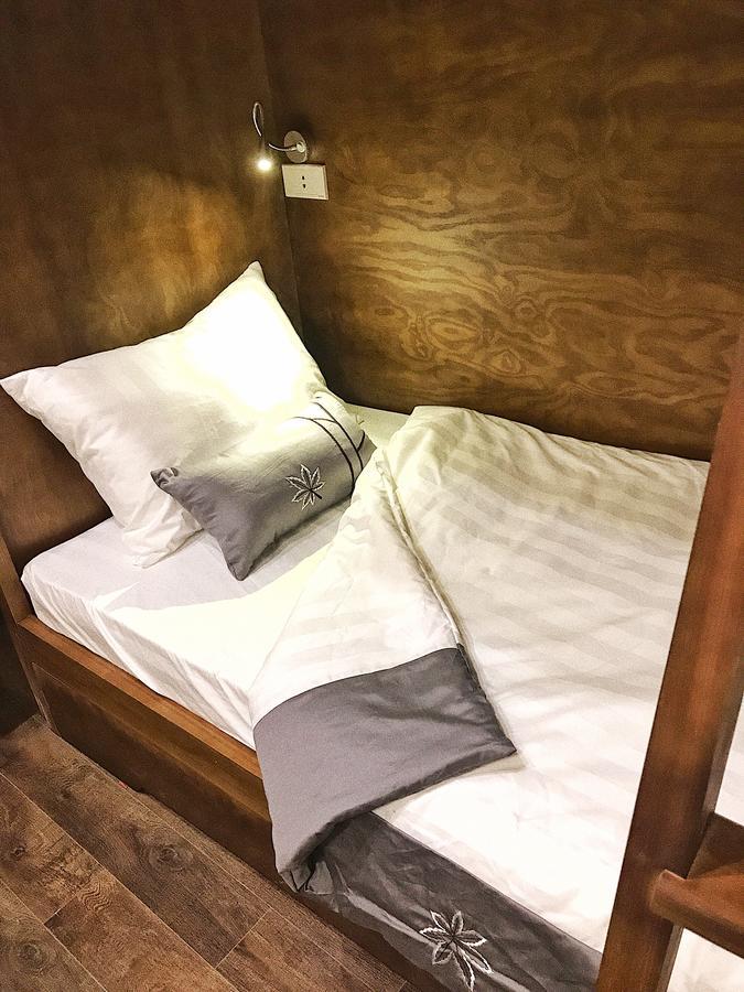Rustic House Backpacker Hotel Ханой Екстериор снимка